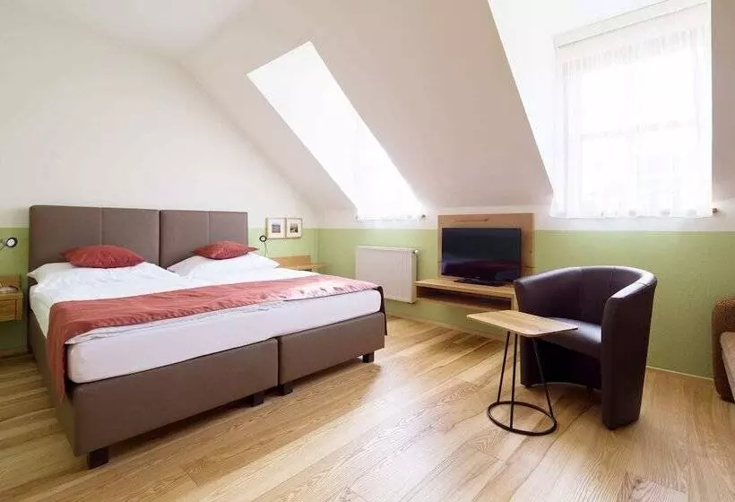 Aamiaismajoitus (B&B) Weingut & Gästezimmer Edelmann