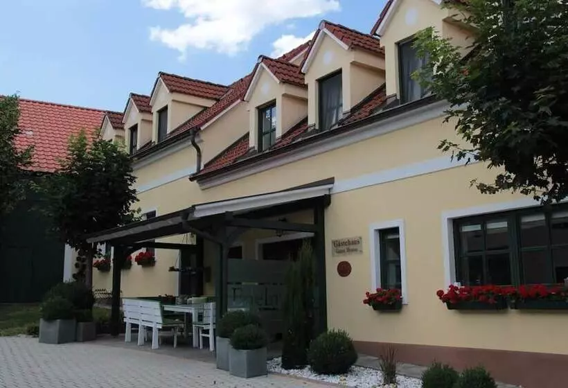 Aamiaismajoitus (B&B) Weingut & Gästezimmer Edelmann