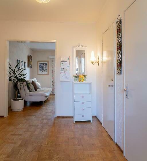 צימר Westbay Inn