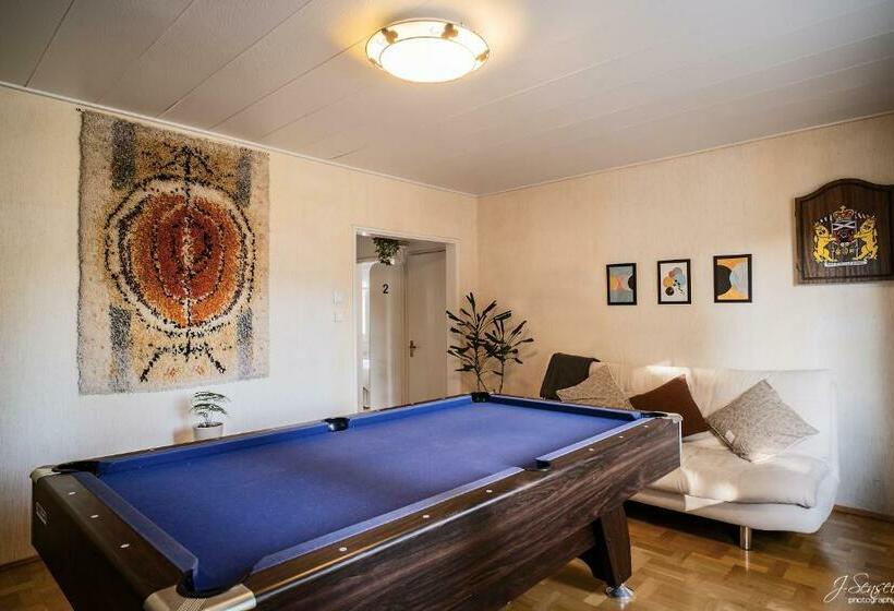 צימר Westbay Inn