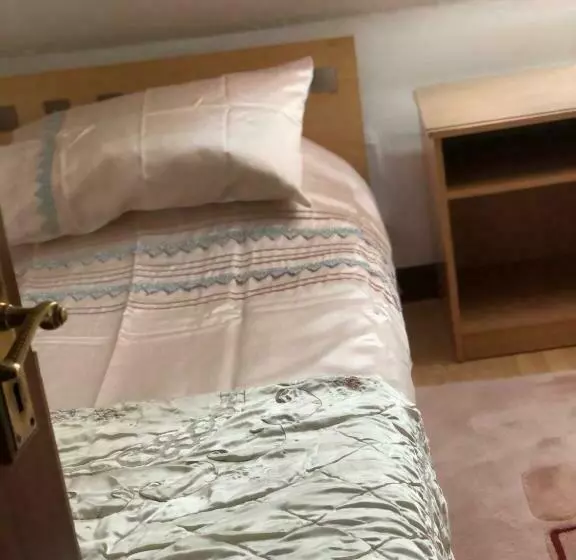 ペンション Brown S Guest House