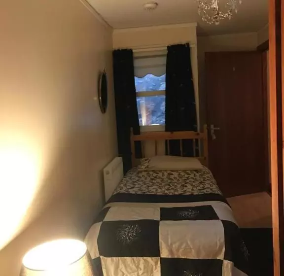 ペンション Brown S Guest House