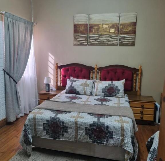 פנסיון Jalome Guesthouse