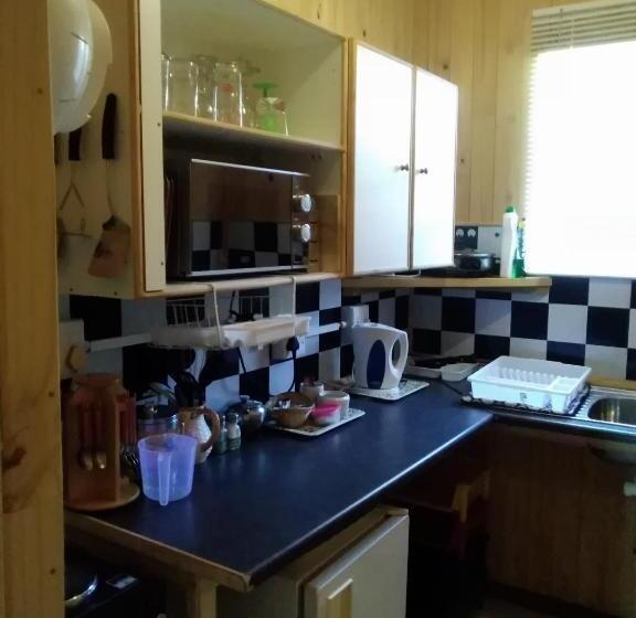 פנסיון Jalome Guesthouse