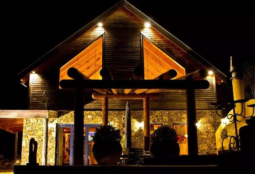 Tree House Lodge Bed & Breakfast