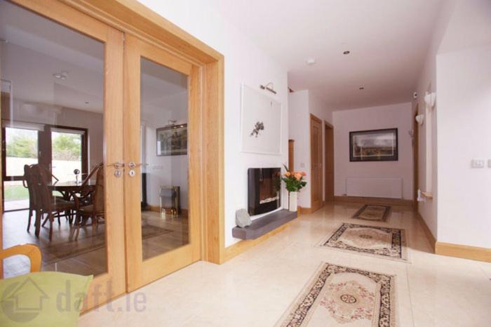 Woodview House Bed And Breakfast