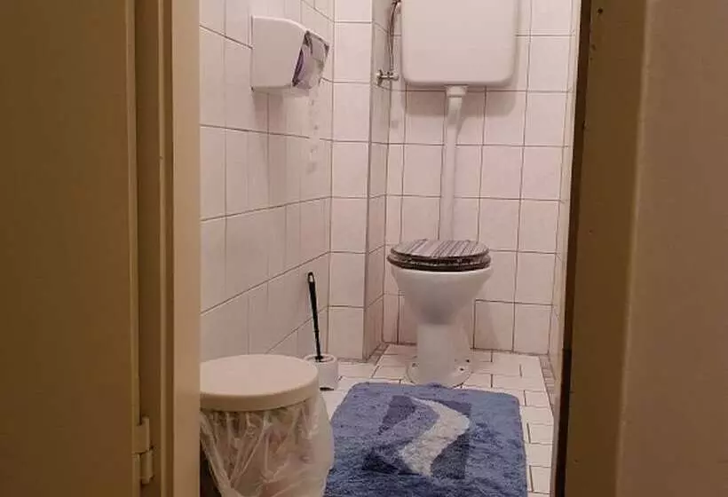 Retkeilymaja Stanglwirt Frühstückspension