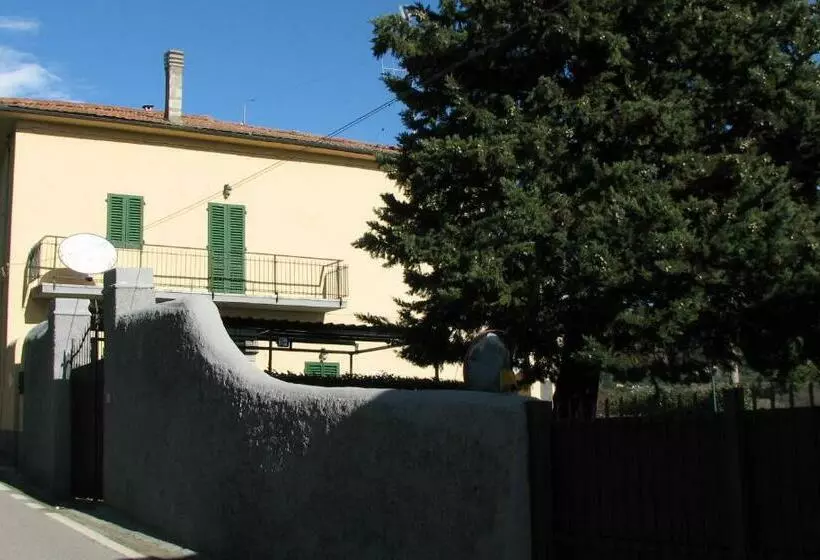 Aamiaismajoitus (B&B) Borgo Della Rocca