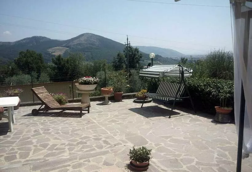 Aamiaismajoitus (B&B) Borgo Della Rocca