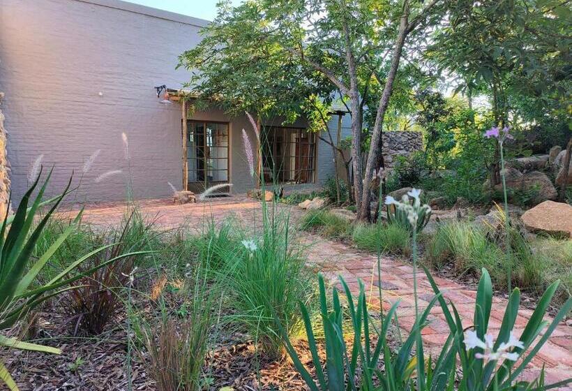 민박 Eloff Guest House And Gallery