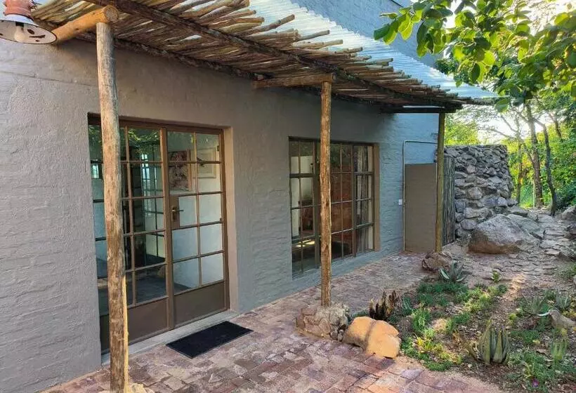 Aamiaismajoitus (B&B) Eloff Guest House And Gallery