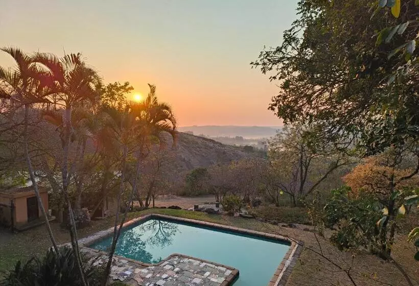 Aamiaismajoitus (B&B) Eloff Guest House And Gallery