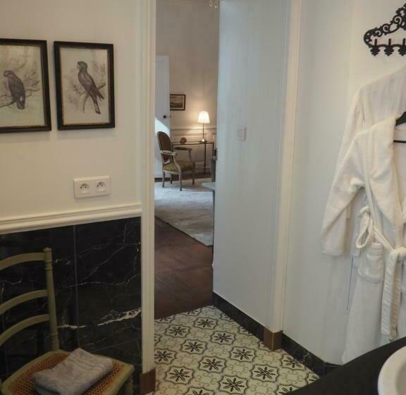 تختخواب و صبحانه Le Quatre