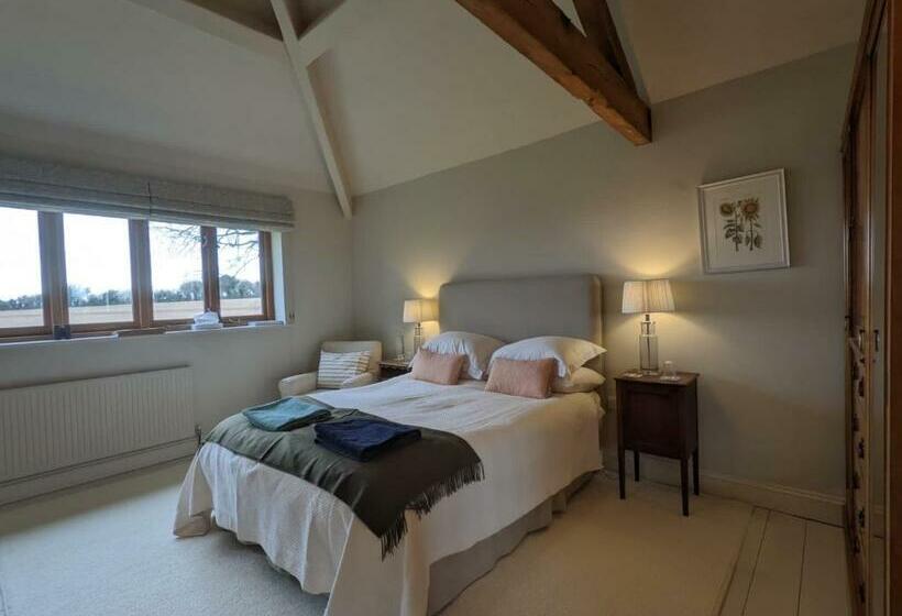 ベッドアンドブレックファースト Mulberry Barn