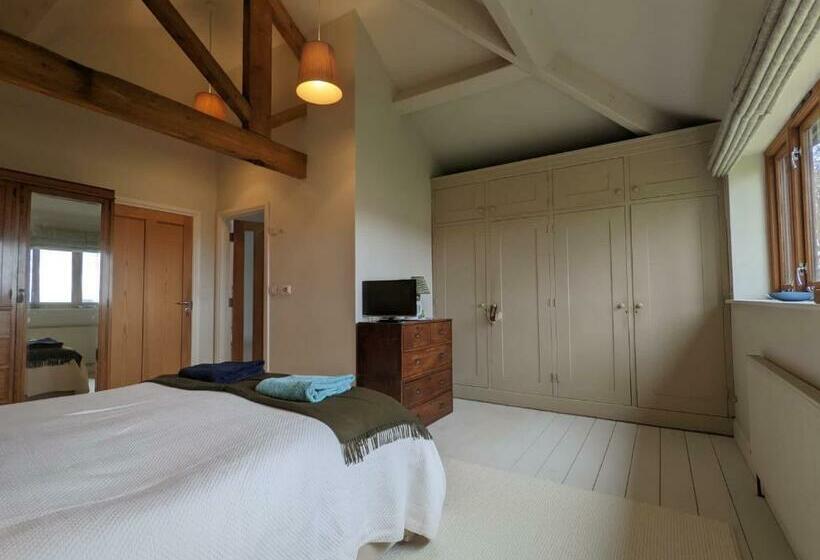 ベッドアンドブレックファースト Mulberry Barn