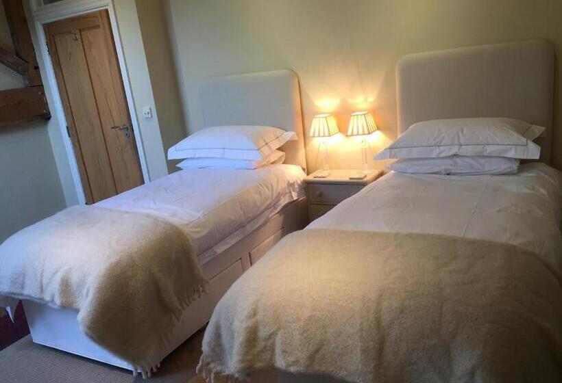 ベッドアンドブレックファースト Mulberry Barn