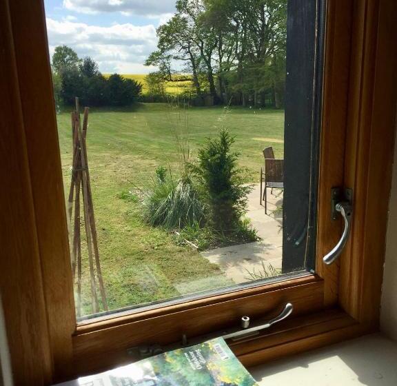 ベッドアンドブレックファースト Mulberry Barn