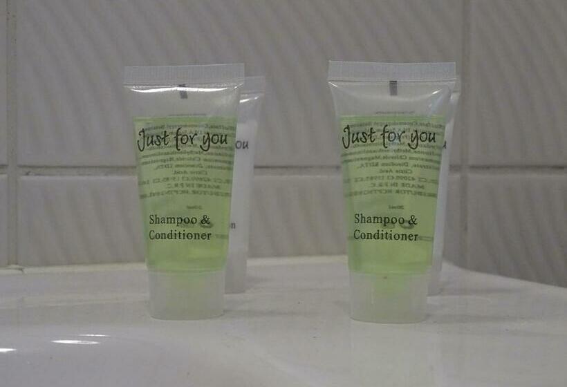 تختخواب و صبحانه Suite 11