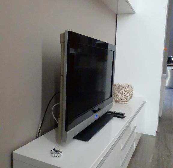 تختخواب و صبحانه Suite 11