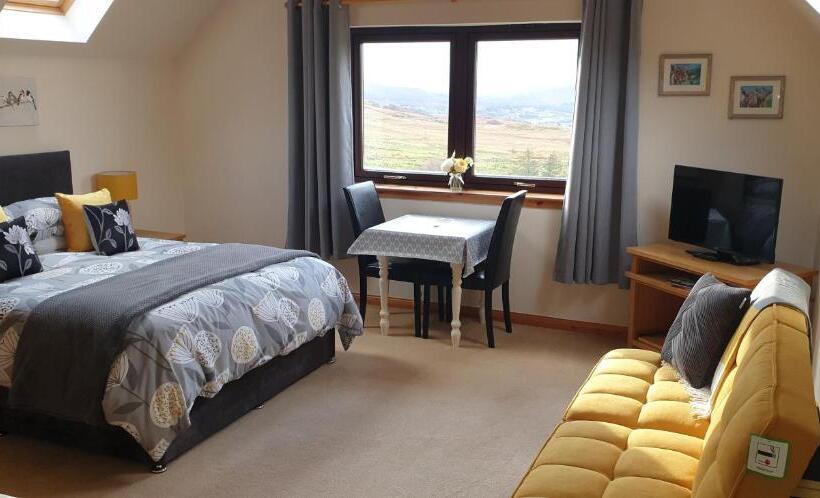 Bed and Breakfast Tor View