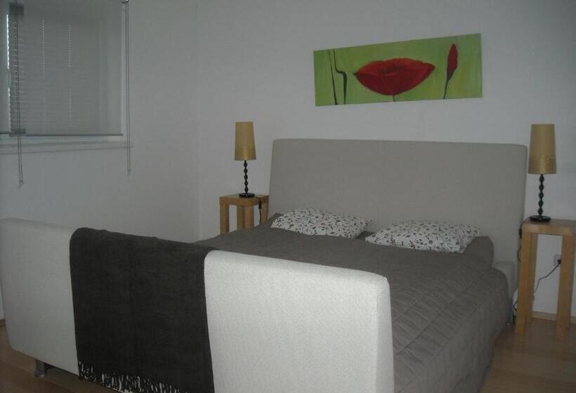 ベッドアンドブレックファースト Weinek S Kellerstöckl U. Lodge