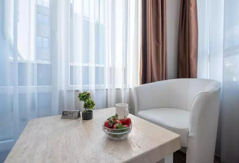 Blue Label Apart House