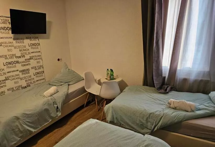 ホテル & Hostel Albstadt