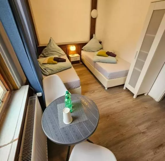 ホテル & Hostel Albstadt