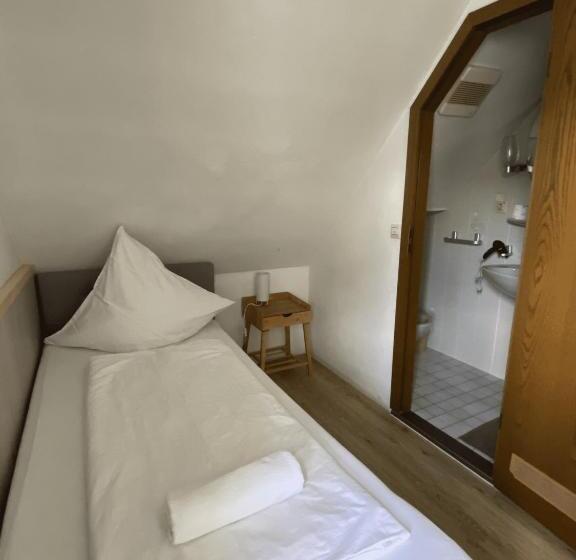 Отель & Hostel Albstadt