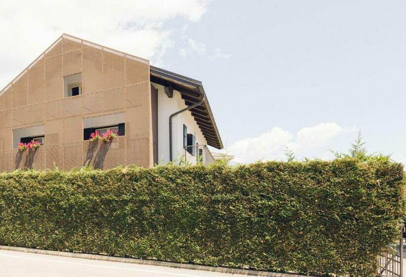 پانسیون Casa Allori