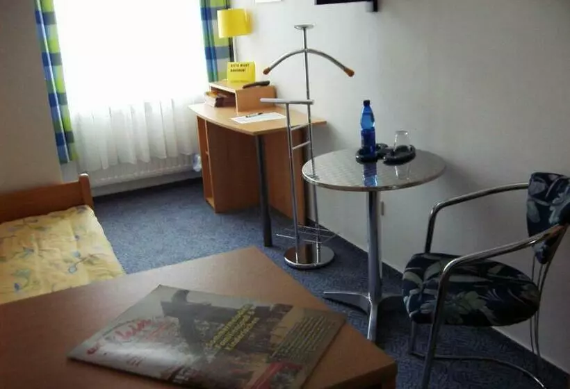 Majatalo Gaestehaus Rehbein