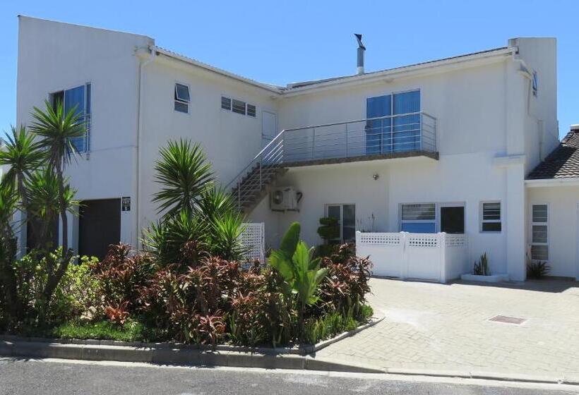 بنسيون Pro Moni S Guesthouse