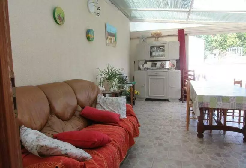 Aamiaismajoitus (B&B) Armalou