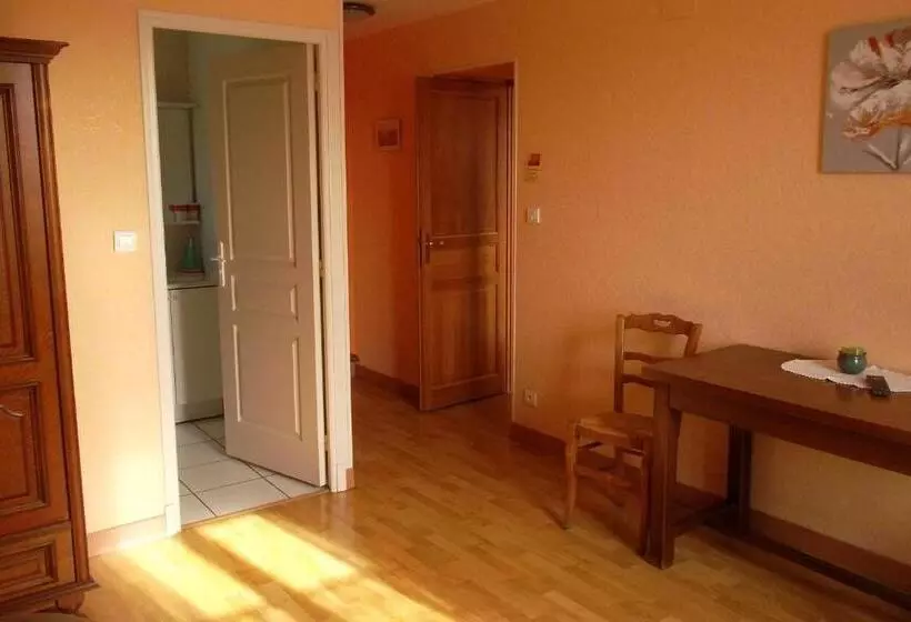 Aamiaismajoitus (B&B) Armalou