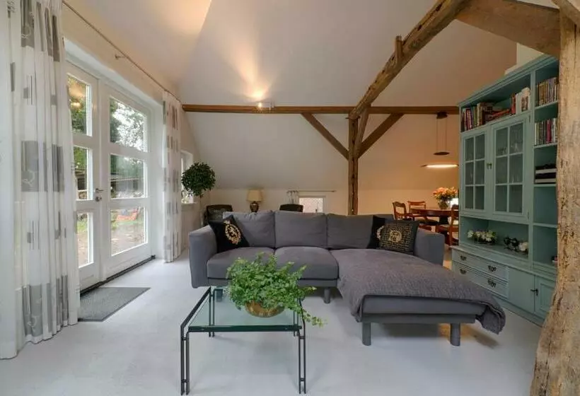Aamiaismajoitus (B&B) Op De Kuyerlatten