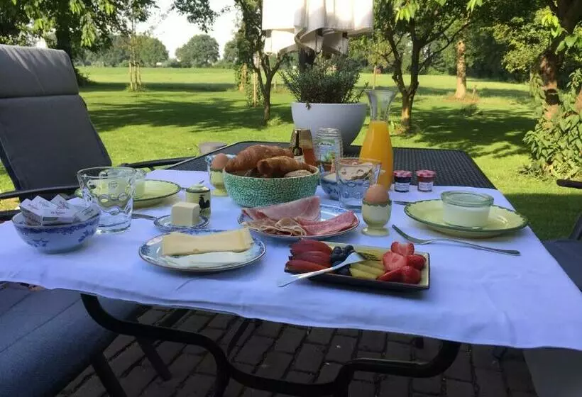 Aamiaismajoitus (B&B) Op De Kuyerlatten