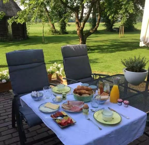 Aamiaismajoitus (B&B) Op De Kuyerlatten