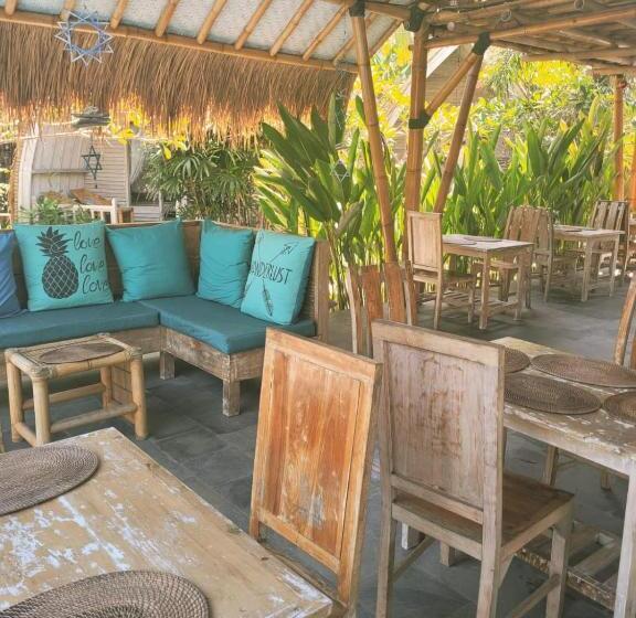 Szálloda Gili Matiki