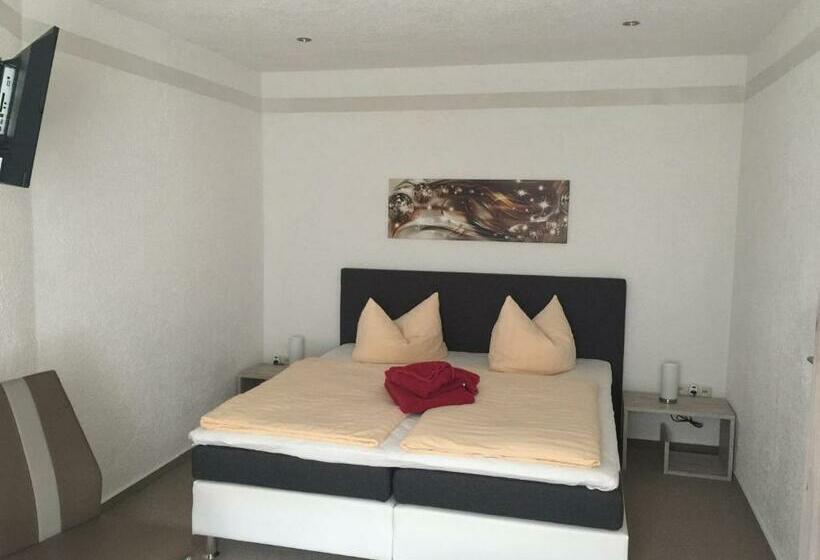 Pension & Gasthof Storchennest