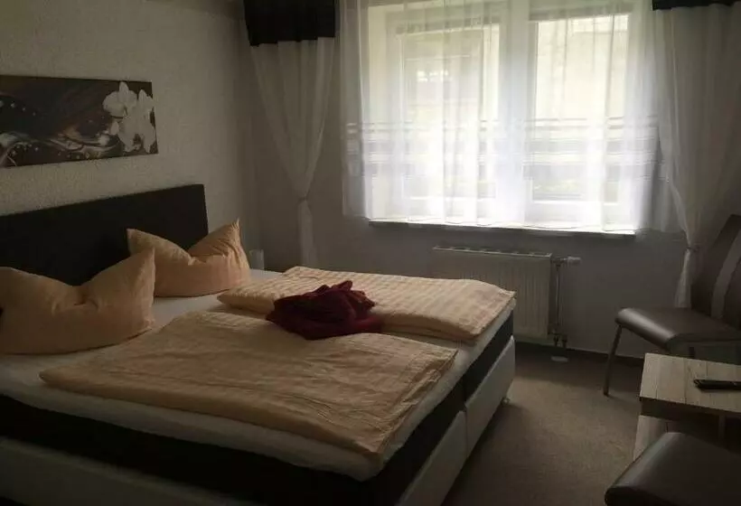 Pension & Gasthof Storchennest