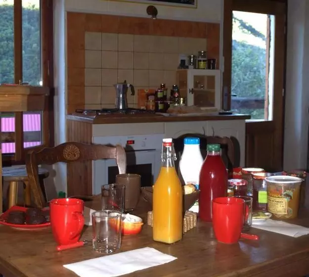 ベッドアンドブレックファースト Au Bout De La Route