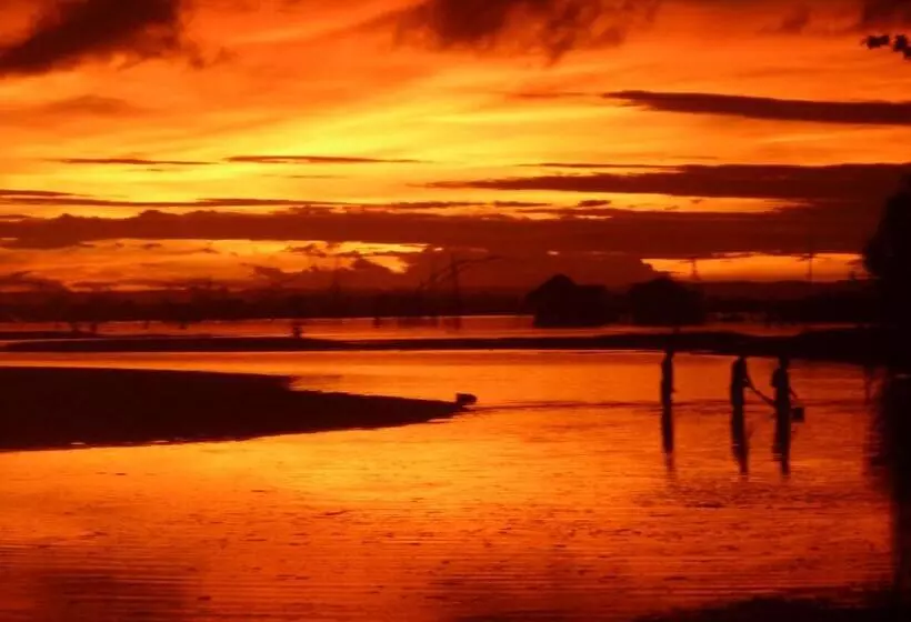 Bed and Breakfast Java Lagoon