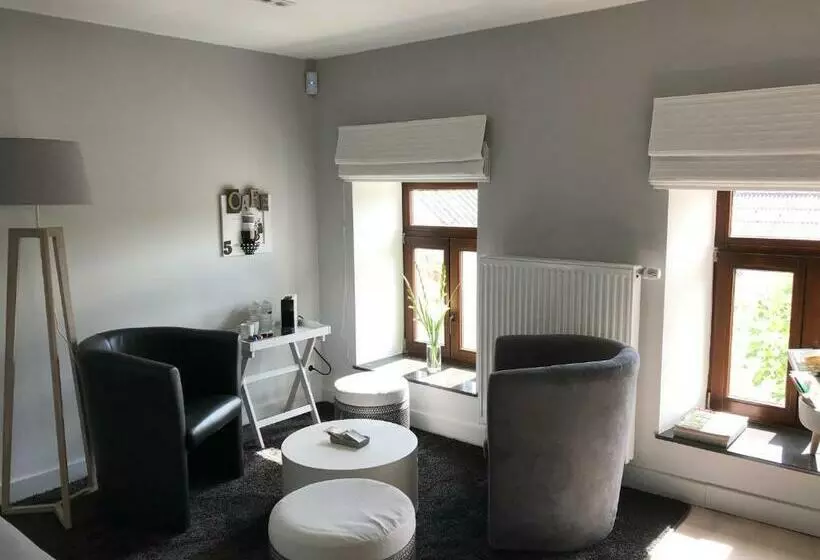 Aamiaismajoitus (B&B) La Maison En Pierre