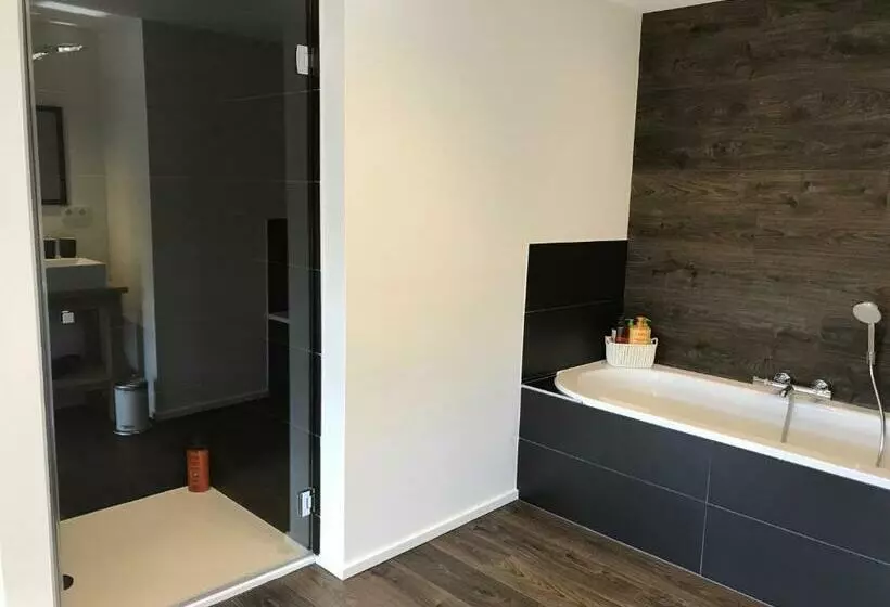 Aamiaismajoitus (B&B) La Maison En Pierre