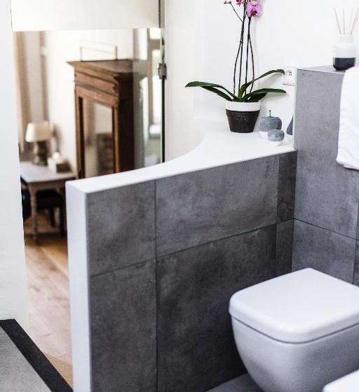 민박 La Maison En Pierre