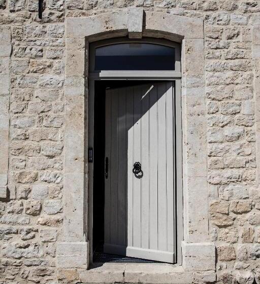 민박 La Maison En Pierre