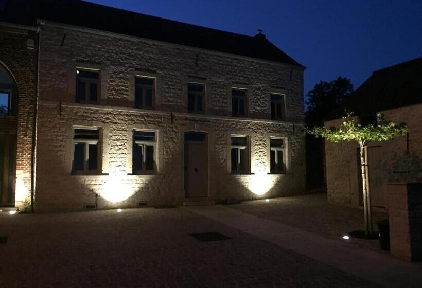 민박 La Maison En Pierre