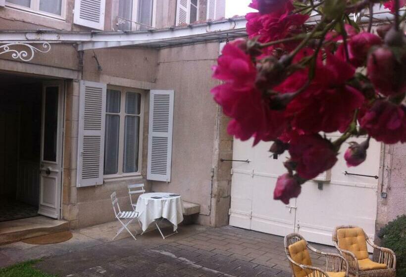 민박 La Maison Févret