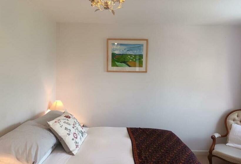 تختخواب و صبحانه Chez Jo Apartments