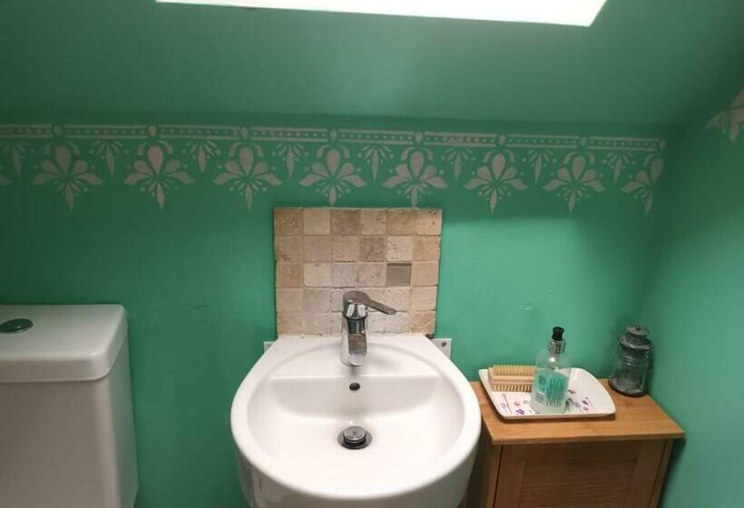 تختخواب و صبحانه Chez Jo Apartments